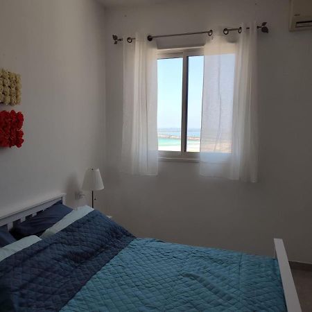 Lovely Three-Room Apartment Above The Promenade Ashdod Exterior photo