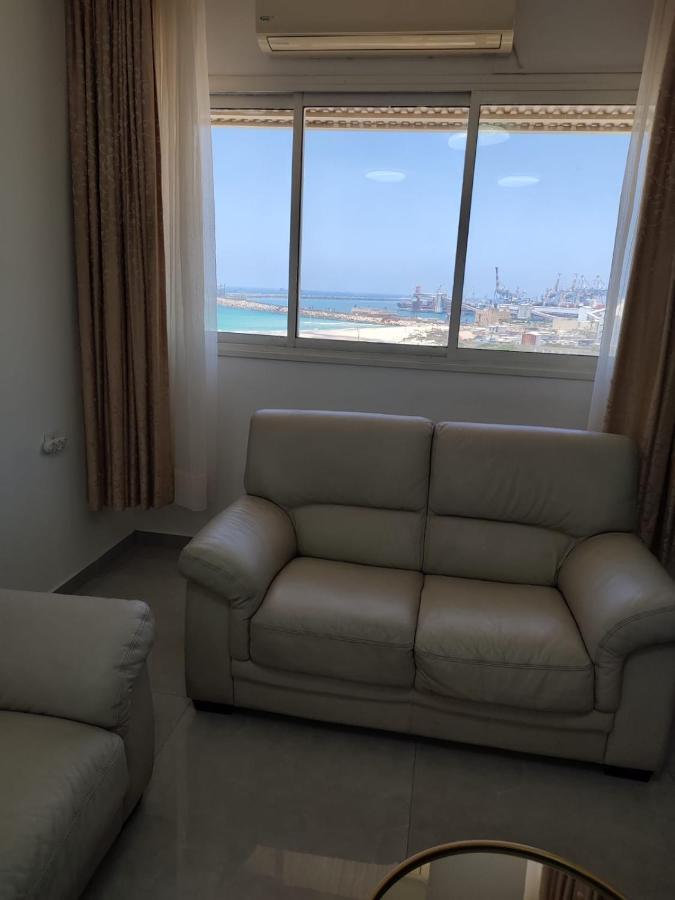 Lovely Three-Room Apartment Above The Promenade Ashdod Exterior photo