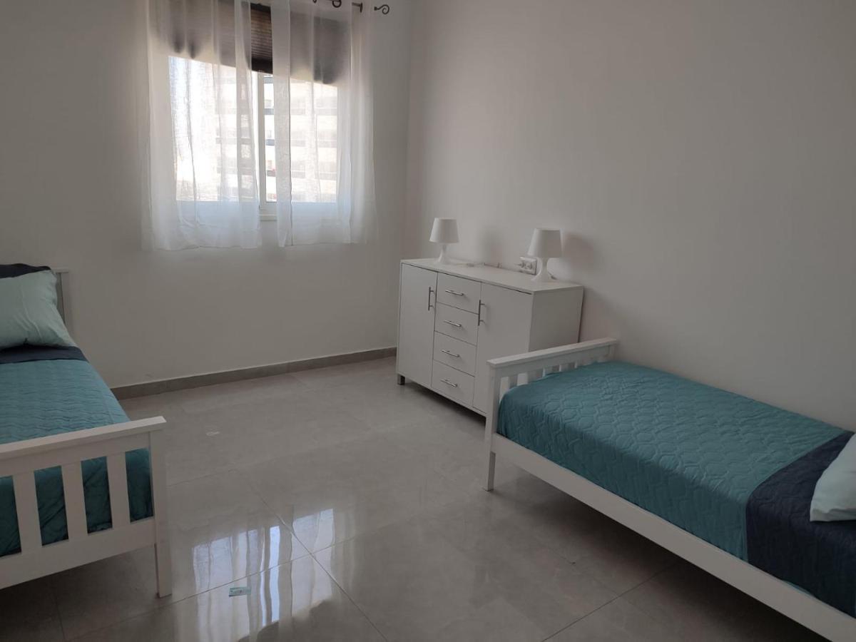 Lovely Three-Room Apartment Above The Promenade Ashdod Exterior photo
